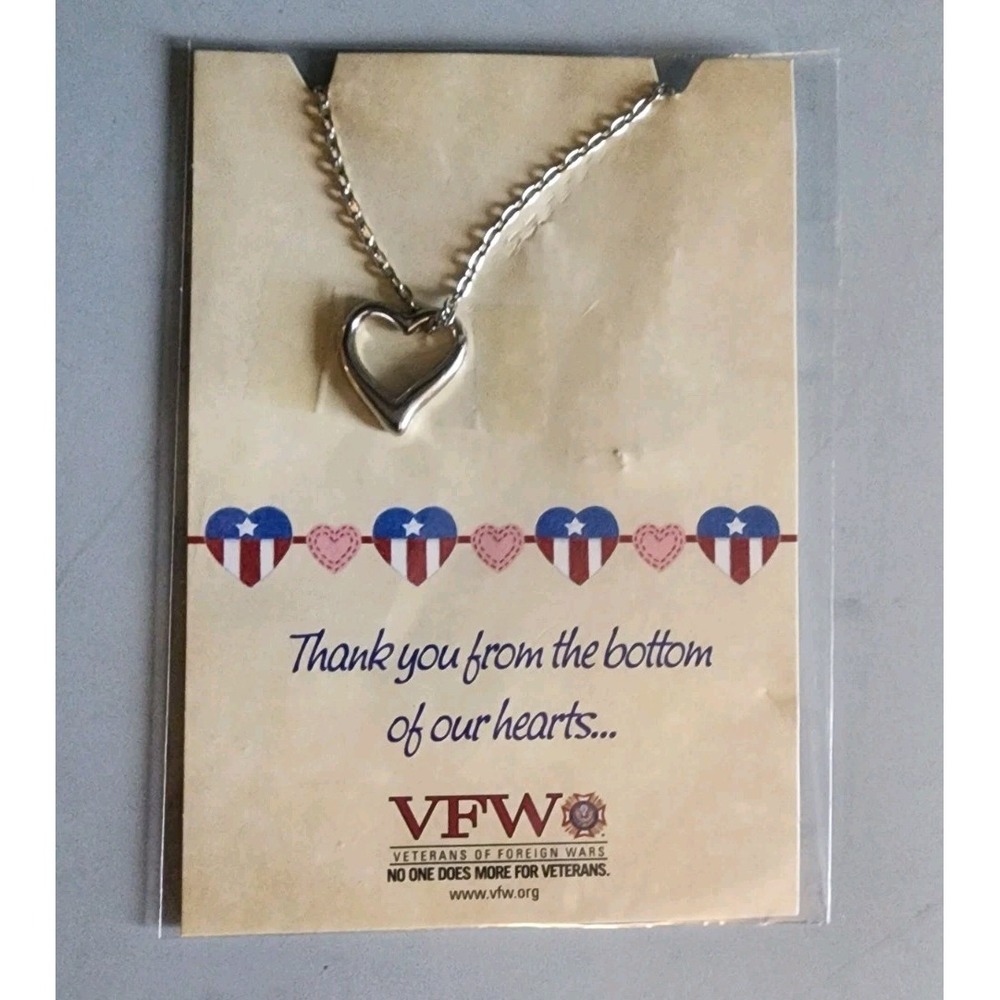 VFW Veterans Foreign Wars Keepsake Silvertone Heart Charm Chain Necklace COA
